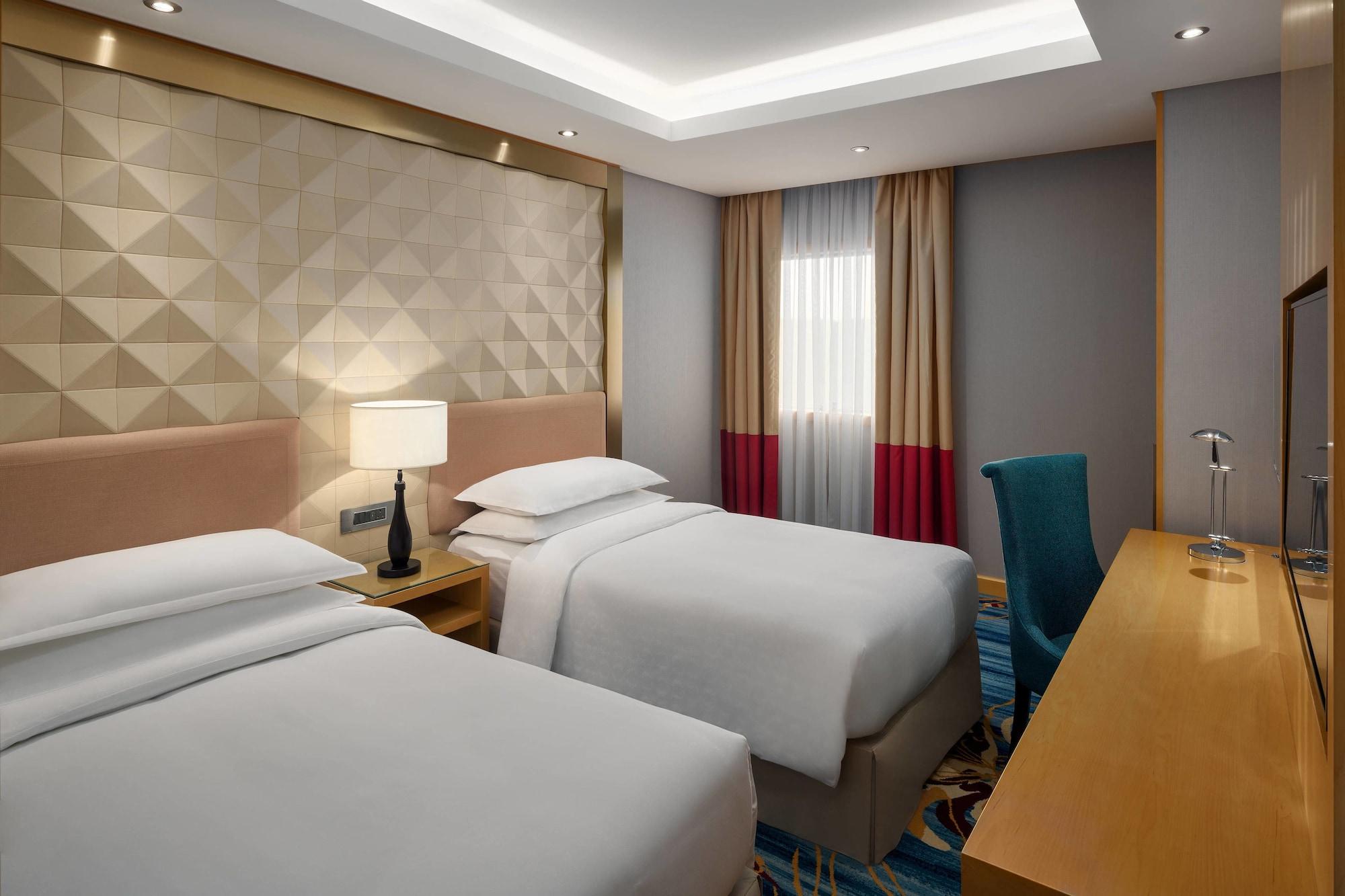 Sheraton Makkah Jabal Al Kaaba Hotel Мекка Экстерьер фото A guest room at the hotel