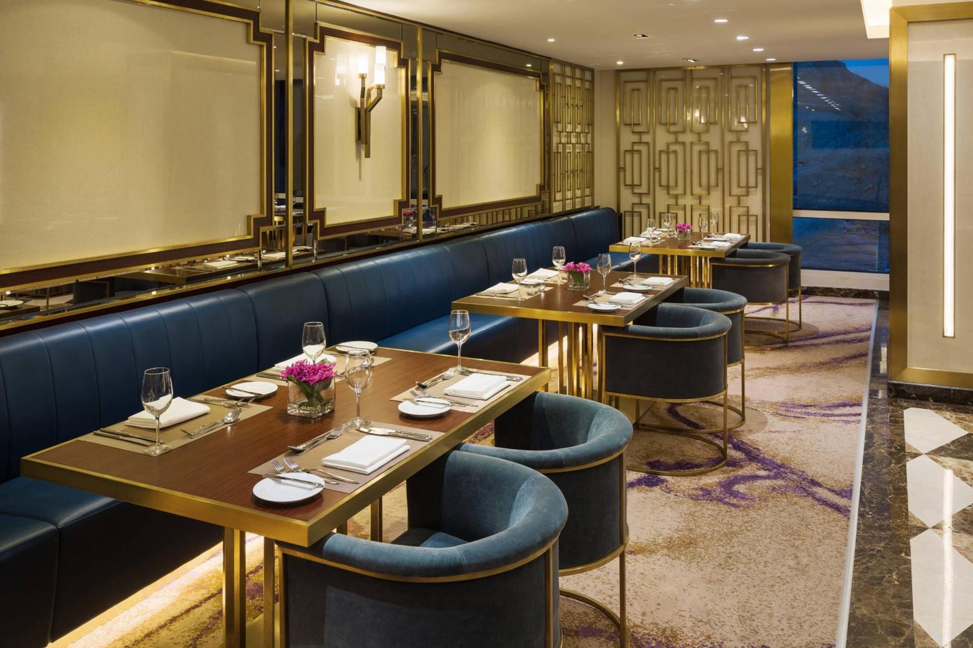 Sheraton Makkah Jabal Al Kaaba Hotel Мекка Экстерьер фото The restaurant