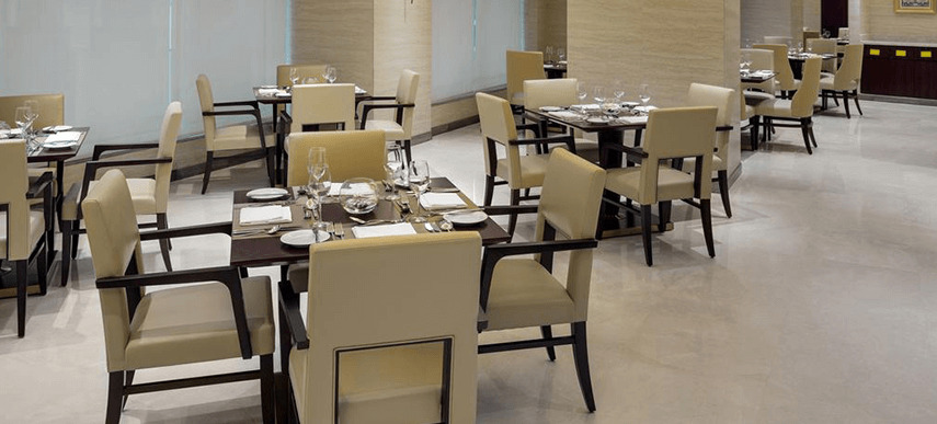 Sheraton Makkah Jabal Al Kaaba Hotel Мекка Экстерьер фото Restaurant interior